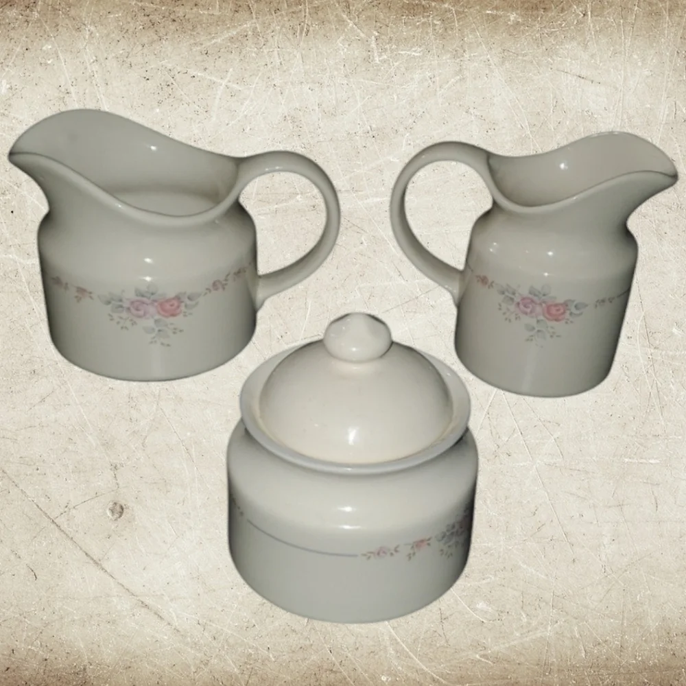 Pfaltzgraff dining servewear gravy boat sauce creamer sugar vintage‎ Trou…